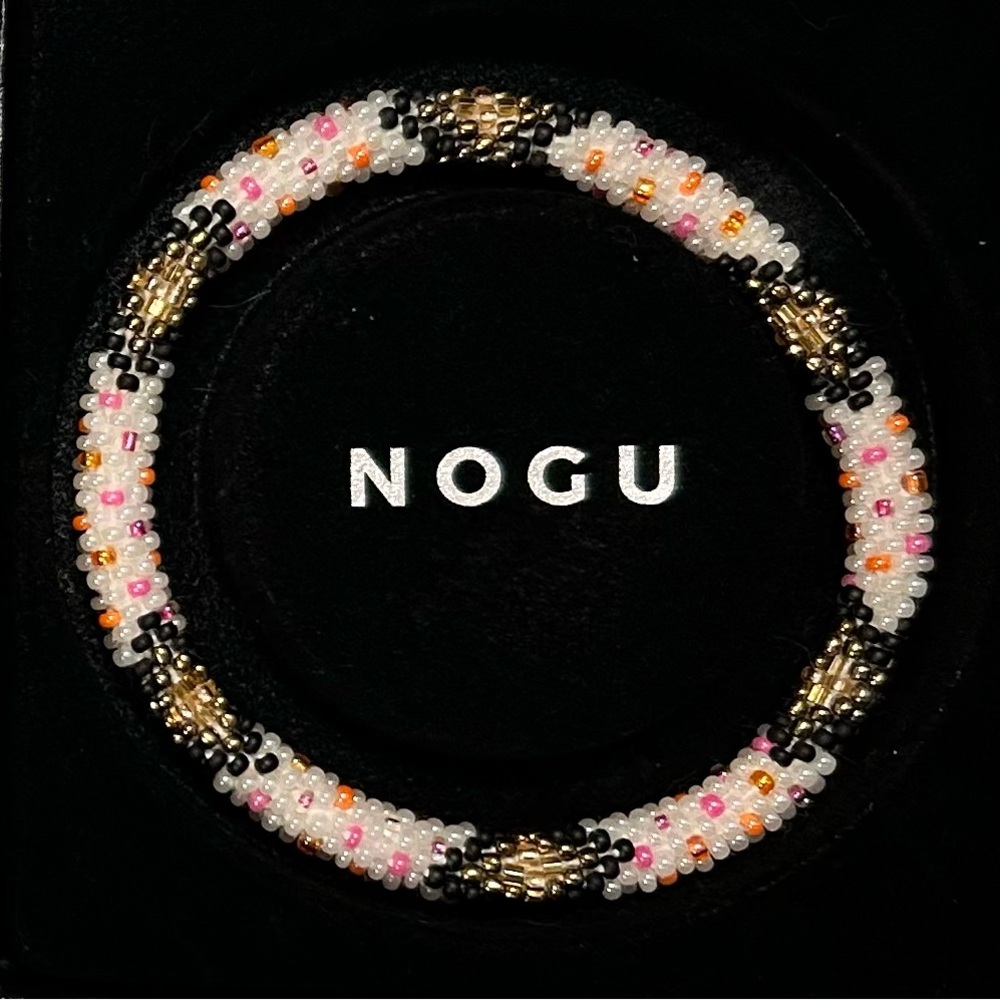 🤍🖤🩷 Lotus Sky Multicoloured Himalayan Bracelet